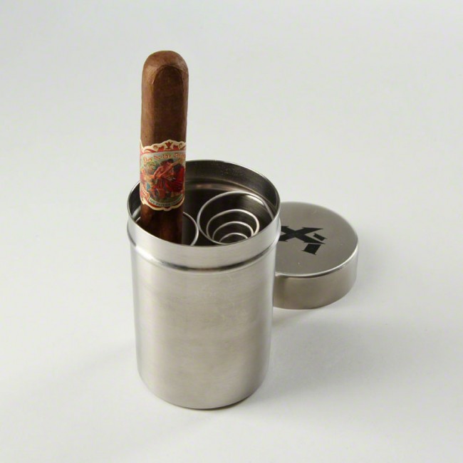 Xikar Auto-Zigarrenaschenbecher jetzt online bei Cigarmaxx kaufen