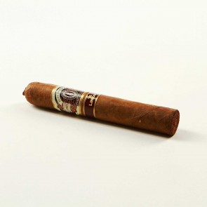 Alec Bradley Family Blend The Lineage 665